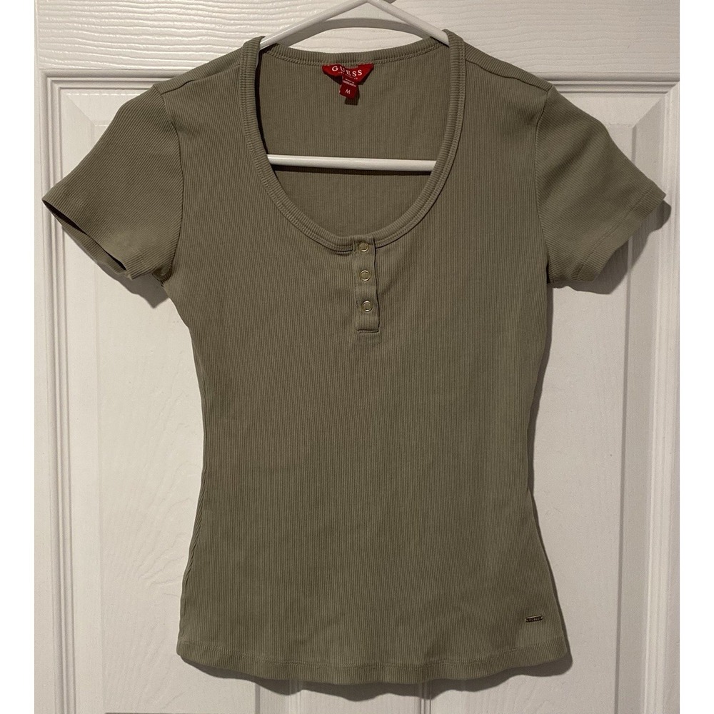 GUESS Women's M Green Solid Rib Knit Scoop Neck Henley Short Sleeve T-Shirt